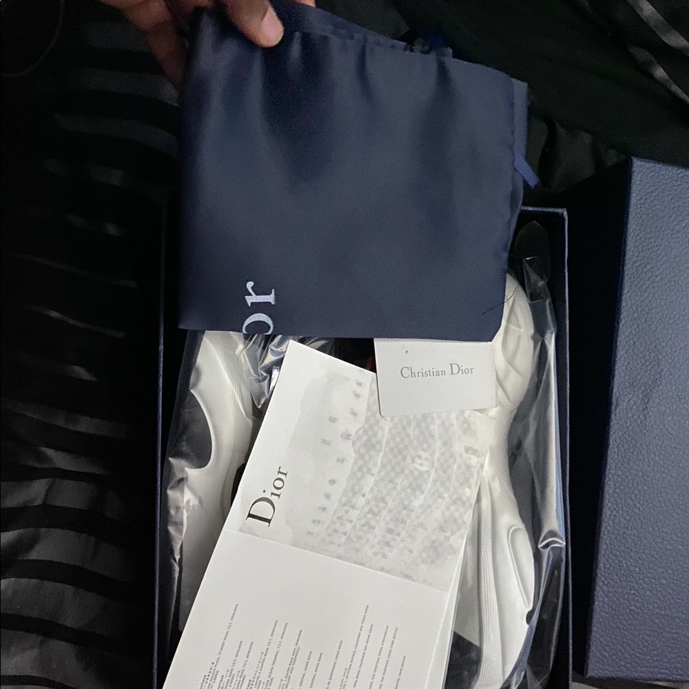 Dior b22 - Picture 3 of 3